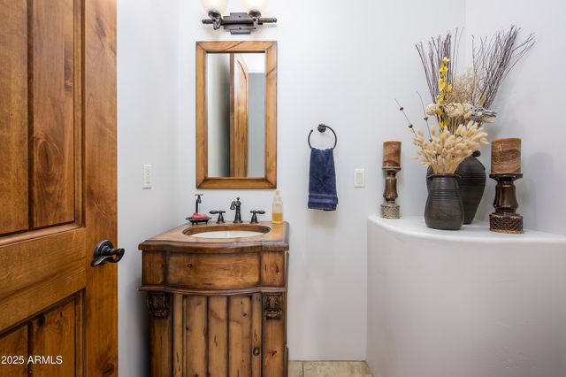 8930 E CAVE CREEK Road, Carefree, AZ 85377