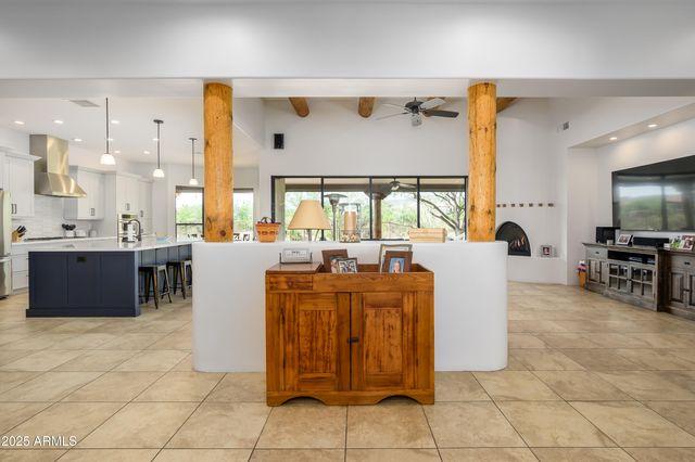 8930 E CAVE CREEK Road, Carefree, AZ 85377