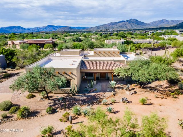 8930 E CAVE CREEK Road, Carefree, AZ 85377