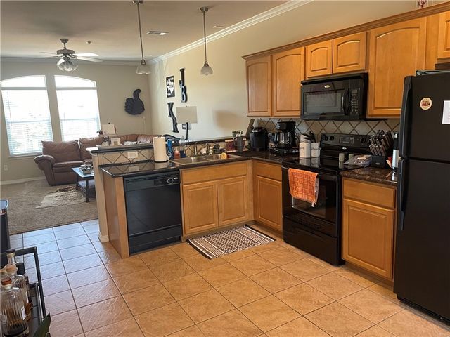 305 Holleman Drive E 605, College Station, TX 77840