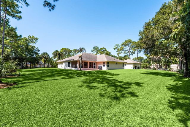 16835 69th Street N, Loxahatchee, FL 33470