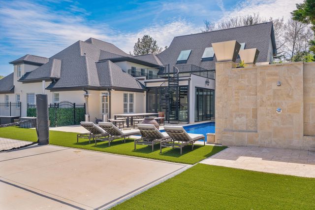 9812 Windrose Circle, Chattanooga, TN 37421
