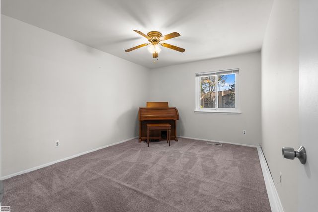 4960 Lake Point Drive, Waterford Twp, MI 48329