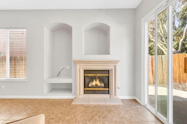 2330 Cashaw Way, Sacramento, CA 95834