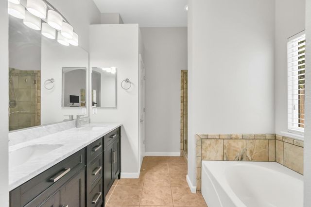 2330 Cashaw Way, Sacramento, CA 95834