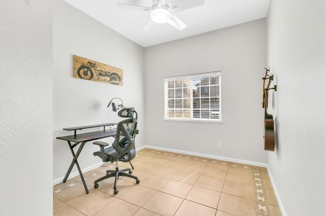 2330 Cashaw Way, Sacramento, CA 95834