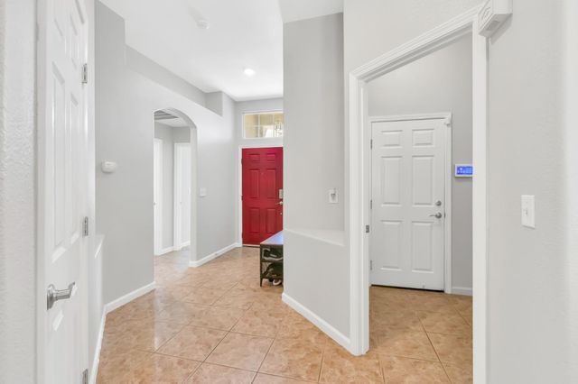 2330 Cashaw Way, Sacramento, CA 95834