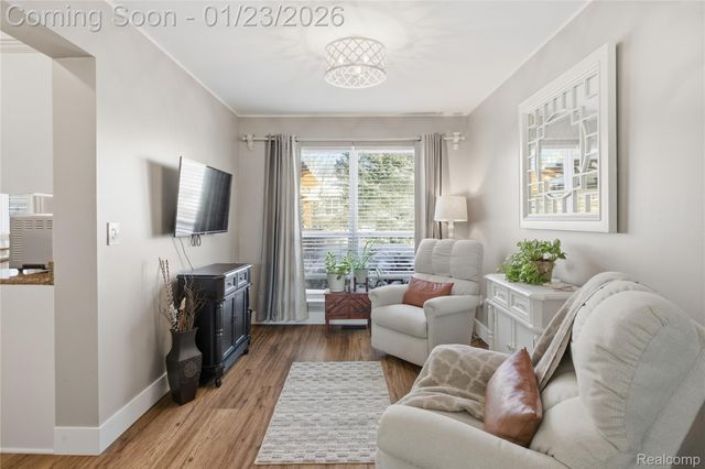 1195 Oakmont Drive, Oxford Charter Township, MI 48371