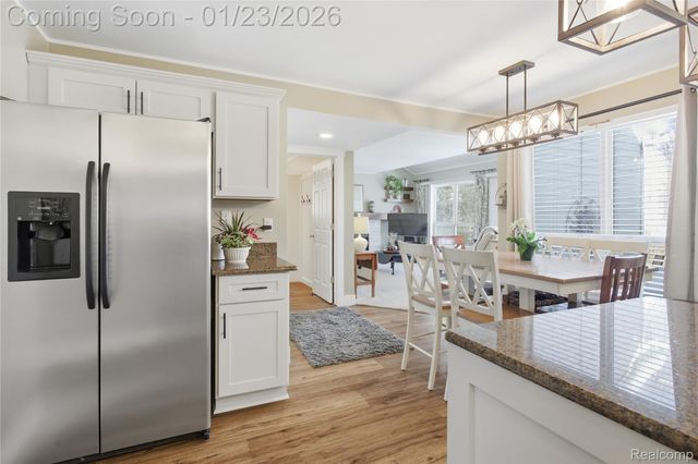 1195 Oakmont Drive, Oxford Charter Township, MI 48371