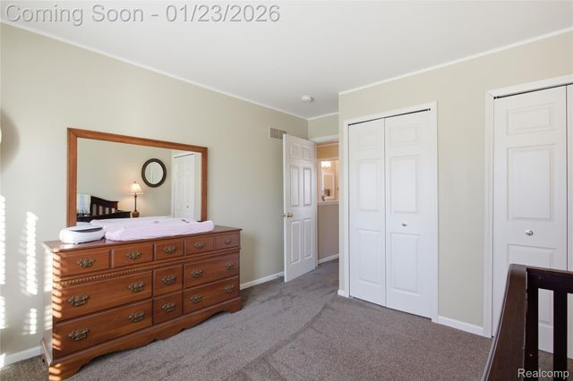 1195 Oakmont Drive, Oxford Charter Township, MI 48371