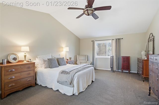 1195 Oakmont Drive, Oxford Charter Township, MI 48371