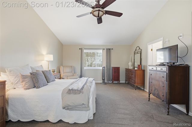 1195 Oakmont Drive, Oxford Charter Township, MI 48371