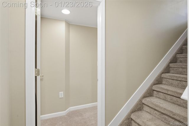 1195 Oakmont Drive, Oxford Charter Township, MI 48371