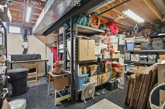 1195 Oakmont Drive, Oxford Charter Township, MI 48371