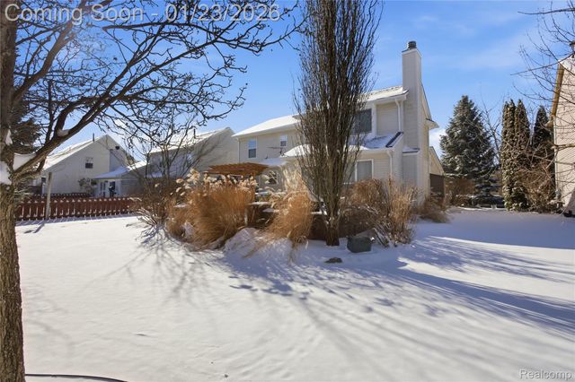 1195 Oakmont Drive, Oxford Charter Township, MI 48371