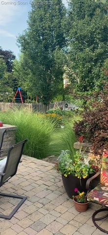 1195 Oakmont Drive, Oxford Charter Township, MI 48371