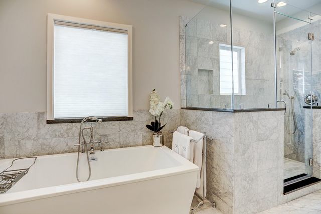 420 W 18th Street, Houston, TX 77008