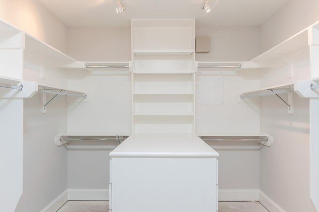 420 W 18th Street, Houston, TX 77008