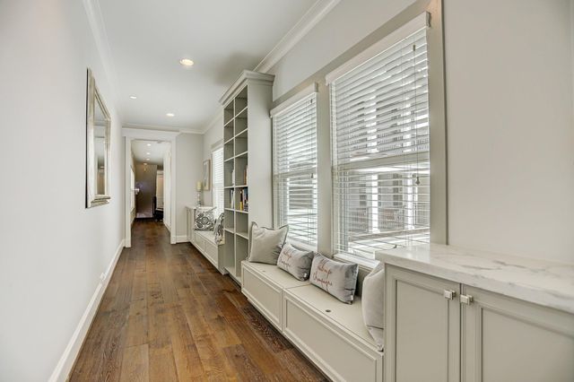 420 W 18th Street, Houston, TX 77008