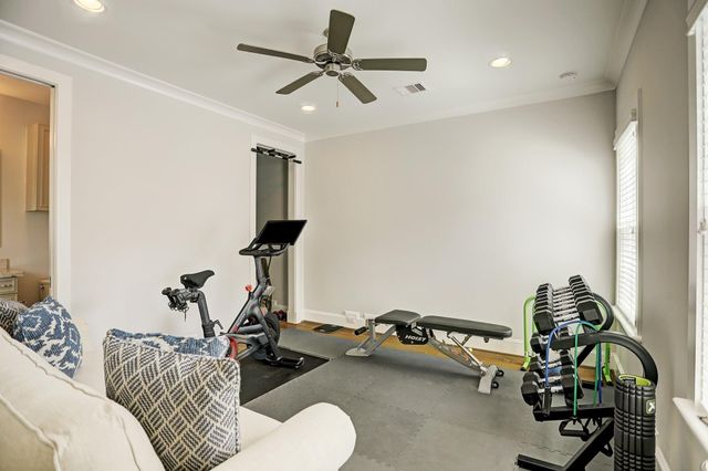 420 W 18th Street, Houston, TX 77008