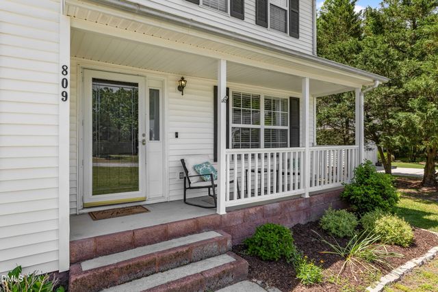 809 Swan Hill Court, Fuquay Varina, NC 27526