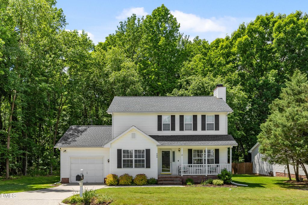 809 Swan Hill Court, Fuquay Varina, NC 27526