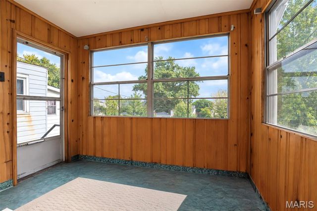 613 Waller Avenue, Lemay, MO 63125