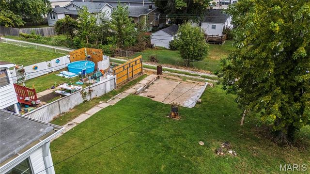 613 Waller Avenue, Lemay, MO 63125