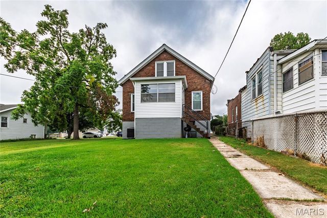 613 Waller Avenue, Lemay, MO 63125
