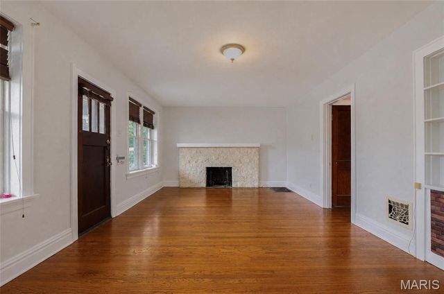 613 Waller Avenue, Lemay, MO 63125