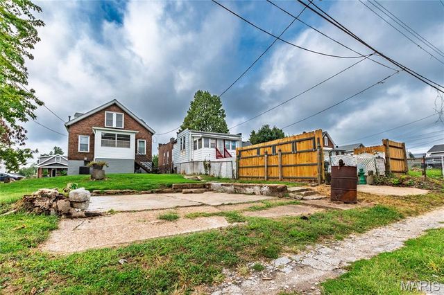 613 Waller Avenue, Lemay, MO 63125