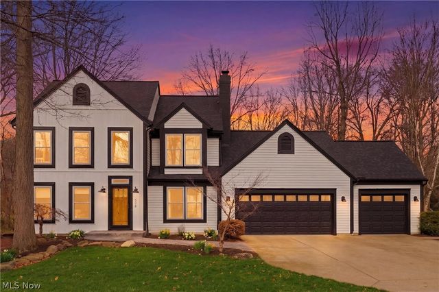 598 Chancellor Circle, Avon Lake, OH 44012