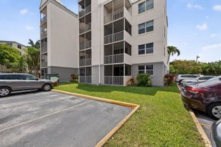 8373 Lake Drive 101, Doral, FL 33166