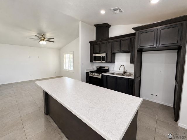 4792 E Udall Ln, San Luis, AZ 85349