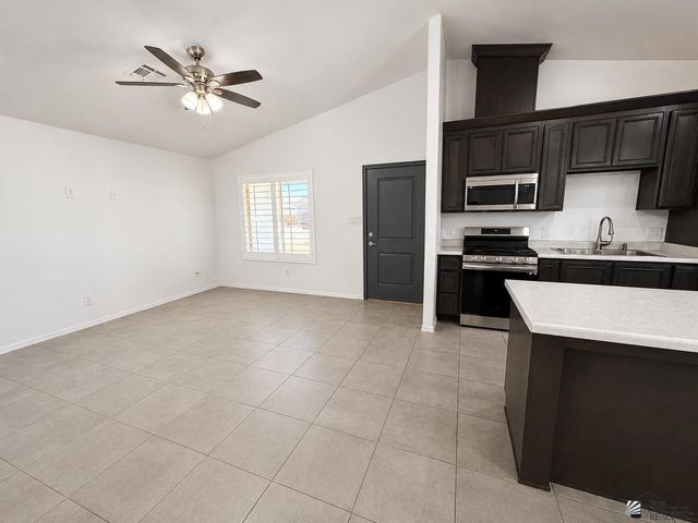 4792 E Udall Ln, San Luis, AZ 85349