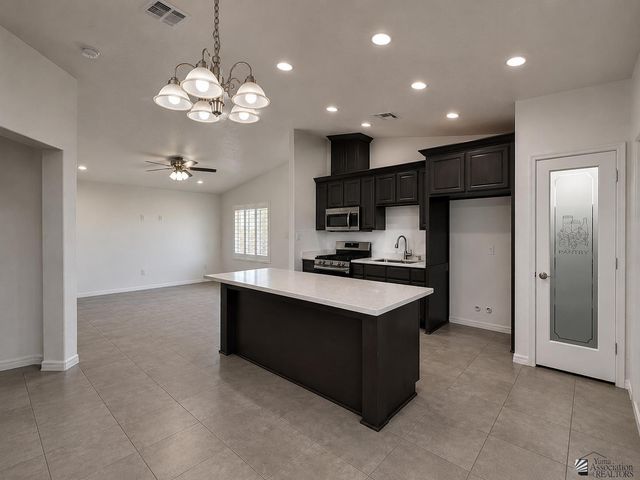 4792 E Udall Ln, San Luis, AZ 85349