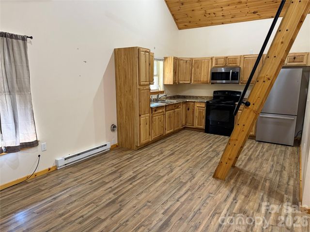 24 Supooh Lane, Sylva, NC 28779