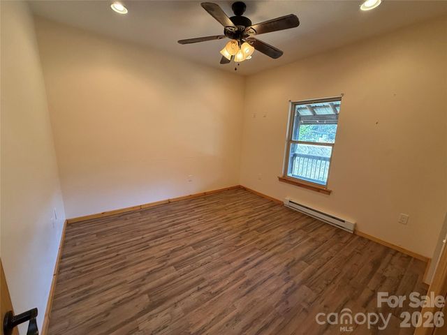 24 Supooh Lane, Sylva, NC 28779