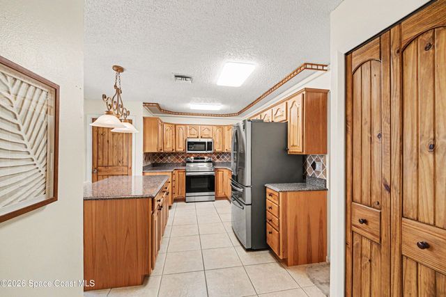 1550 Heartwellville Street NW, Palm Bay, FL 32907