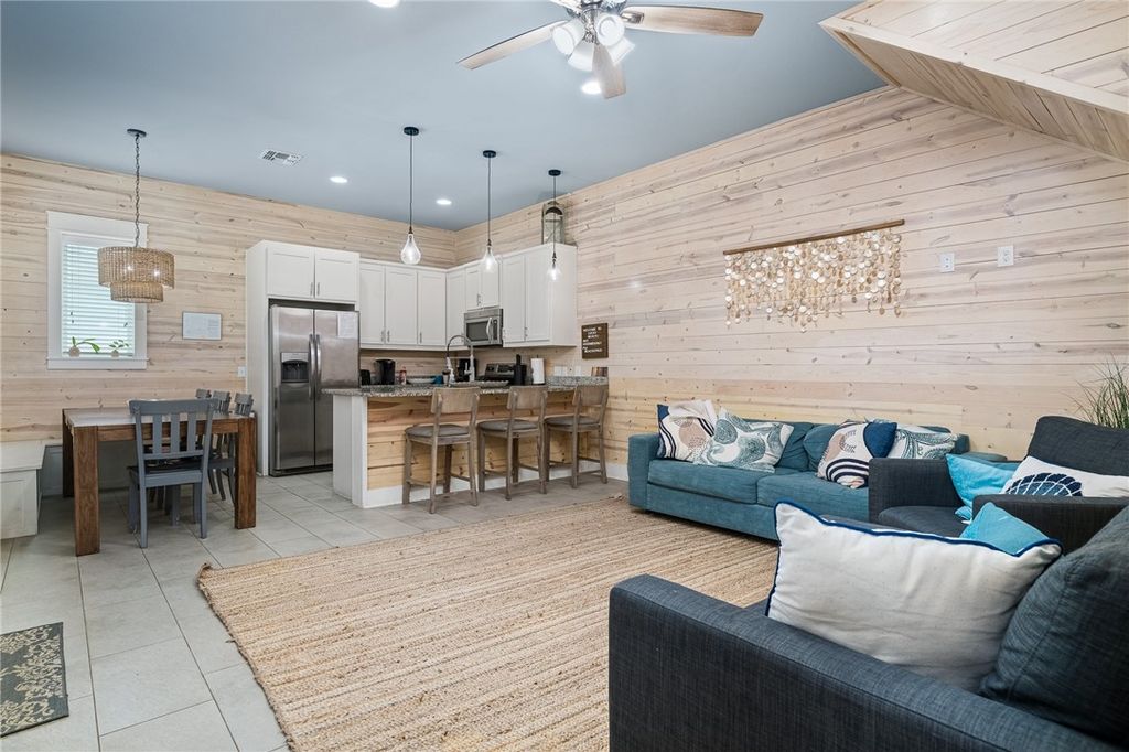 2821 S 11th St 105, Port Aransas, TX 78373 — photo 4