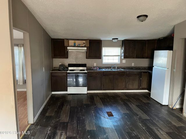 2226 Melonie Court, Greenville, NC 27834