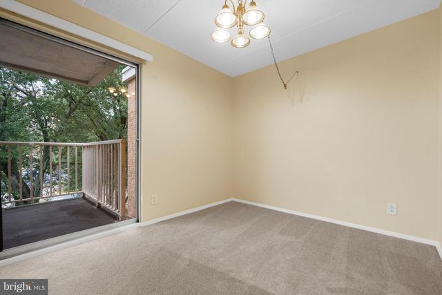 5701 INDIAN CT #8, Alexandria, VA 22303