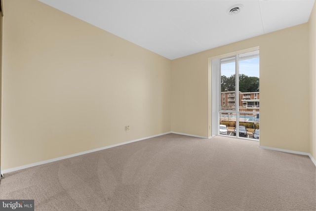 5701 INDIAN CT #8, Alexandria, VA 22303