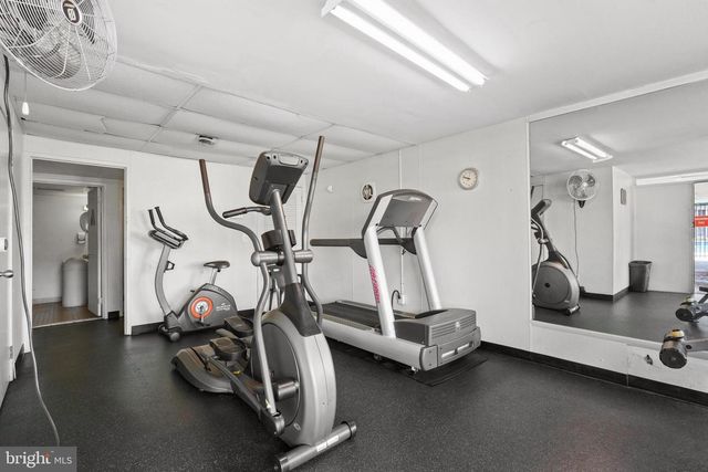 5701 INDIAN CT #8, Alexandria, VA 22303