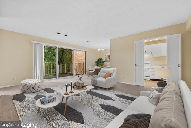 5701 INDIAN CT #8, Alexandria, VA 22303