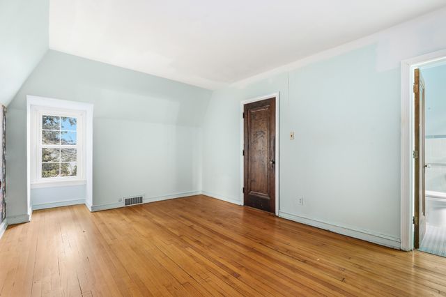 7039 Forest Avenue, Hammond, IN 46324