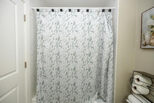 8712 Yosemite Blvd, Modesto, CA 95357