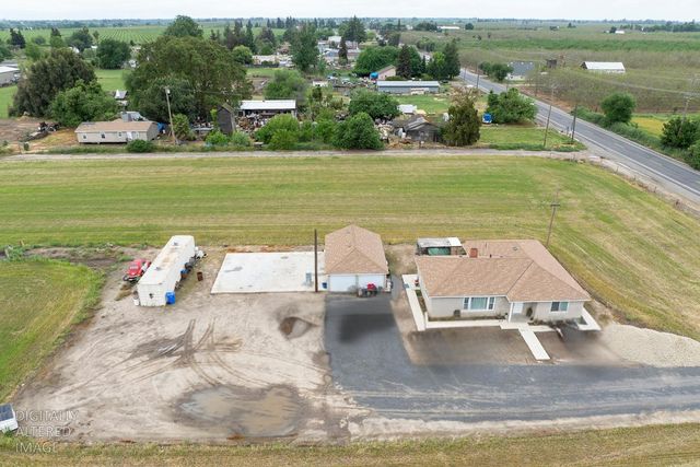 8712 Yosemite Blvd, Modesto, CA 95357