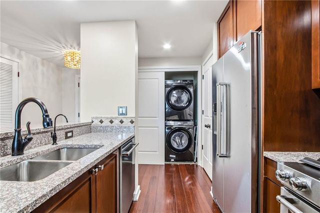 3338 Peachtree Road NE 2105, Atlanta, GA 30326