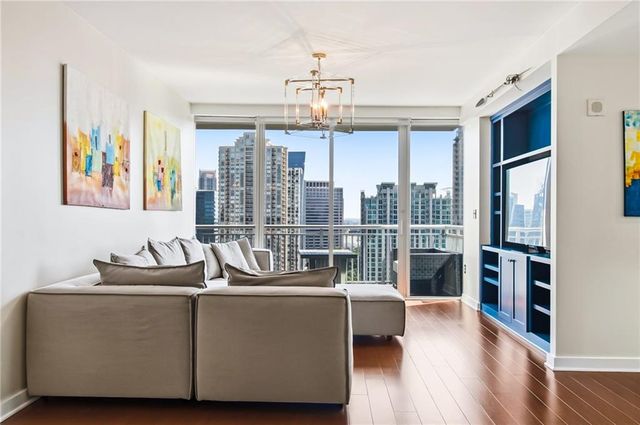 3338 Peachtree Road NE 2105, Atlanta, GA 30326